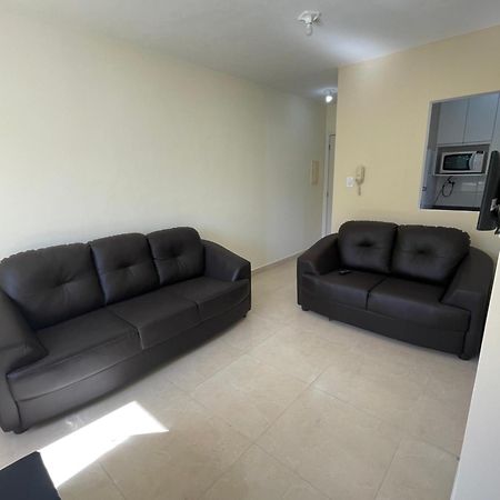 Apartamento Pratico A 850 Metros Da Praia Da Martim De Sa Карагуататуба Экстерьер фото