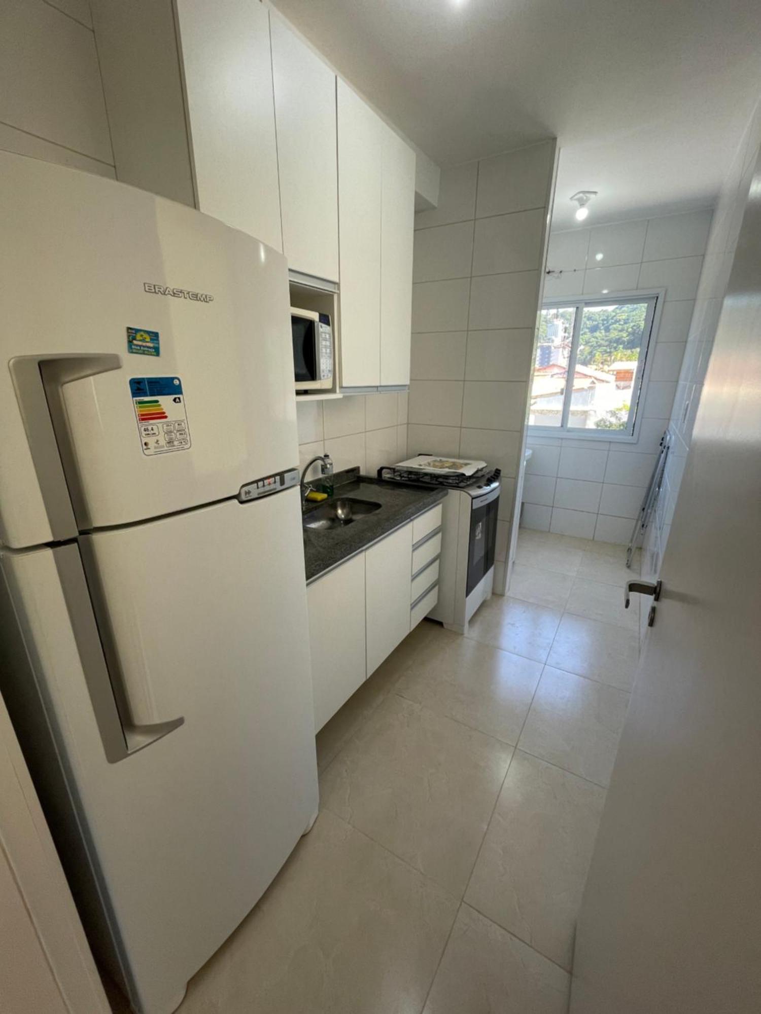 Apartamento Pratico A 850 Metros Da Praia Da Martim De Sa Карагуататуба Экстерьер фото